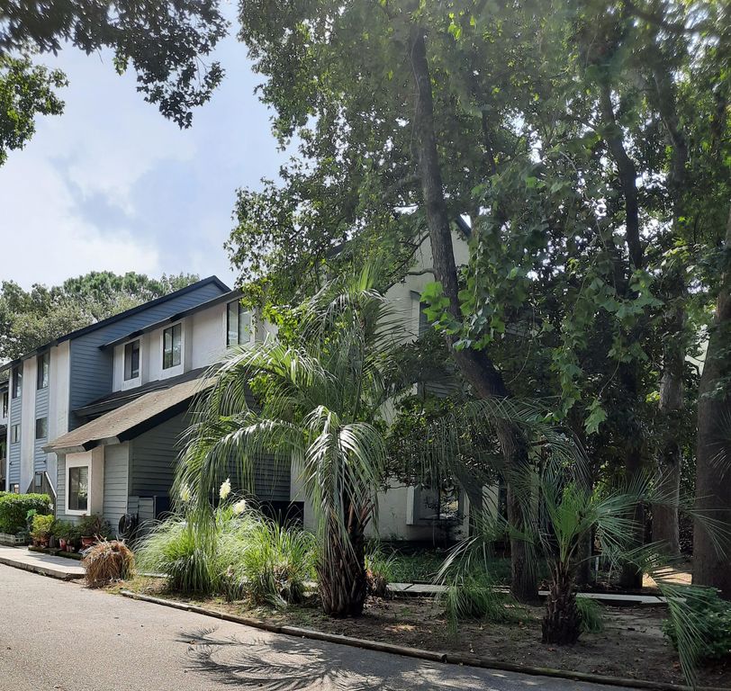 Long Term Rental 1151 SHADOW LAKE CIRCLE L