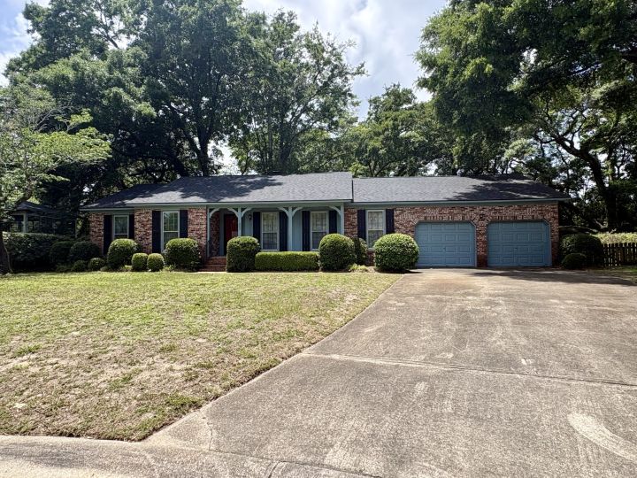 Long Term Rental 1003 CHAMBERS LN